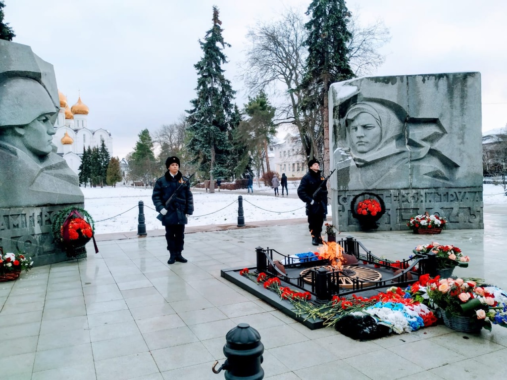 возложение цветов.jpeg